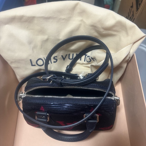 2️⃣3️⃣0️⃣0️⃣ brand new authentic Louis Vuitton Speedy 18 *SOLD* - Picture 4 of 9